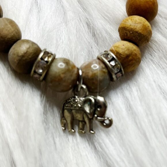 Elephant Beaded Stretchy Bracelet Brown and Silver One Size - Picture 2 of 4